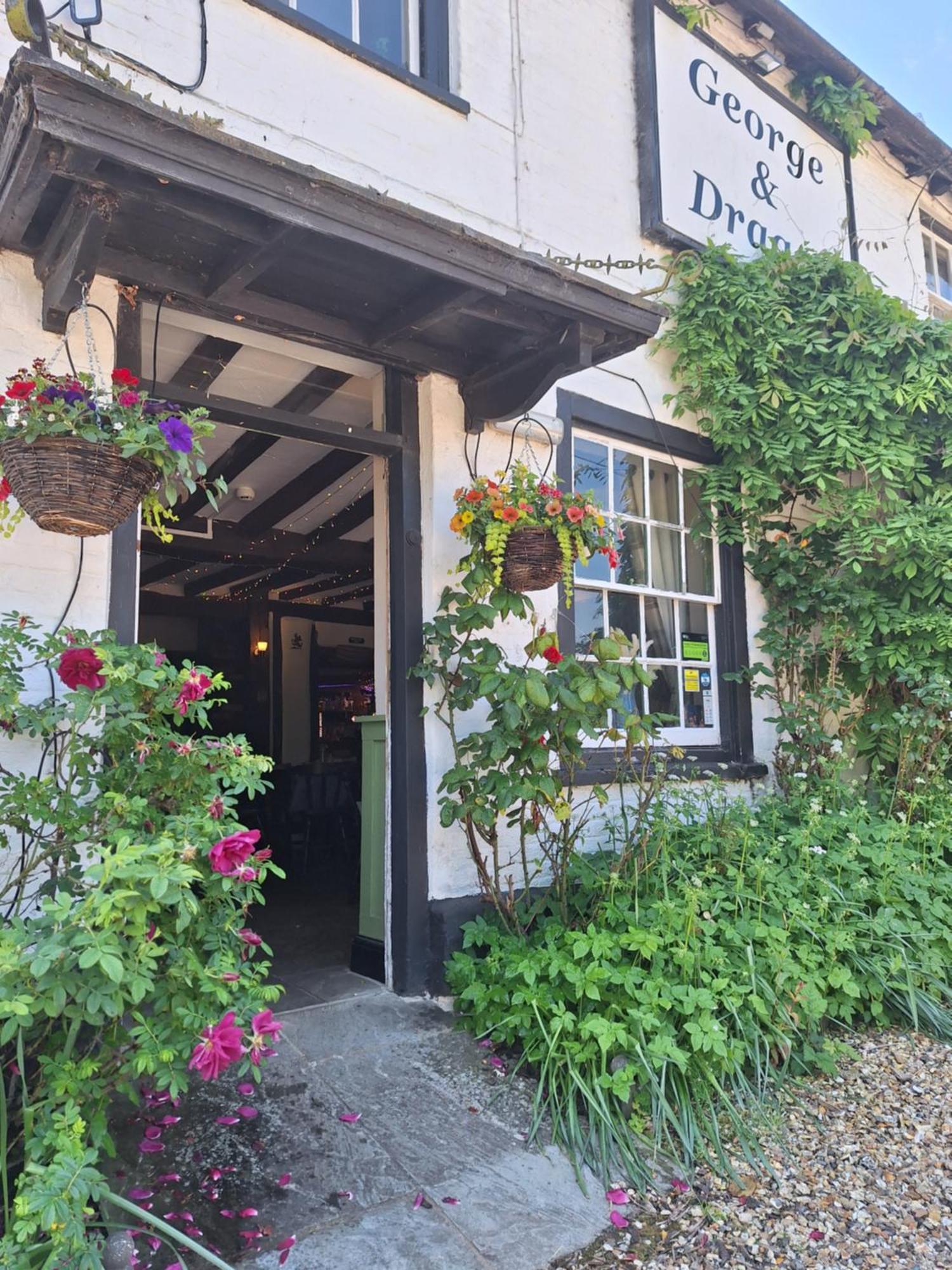 George & Dragon Country Pub & Hotel Wolverton Townsend Tadley Exterior foto