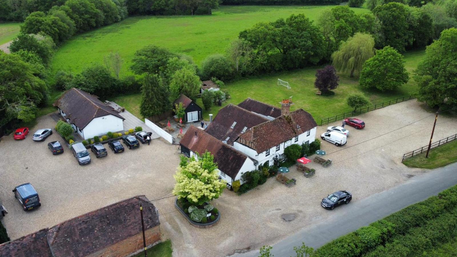 George & Dragon Country Pub & Hotel Wolverton Townsend Tadley Exterior foto